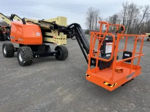 رافعات ذراعية للإيجار في  حفرالباطن| مان لفت Man Lift من 12 إلى 43 متر | ديزل وكهرباء | مع مشغل أو بدون | السامي للمعدات